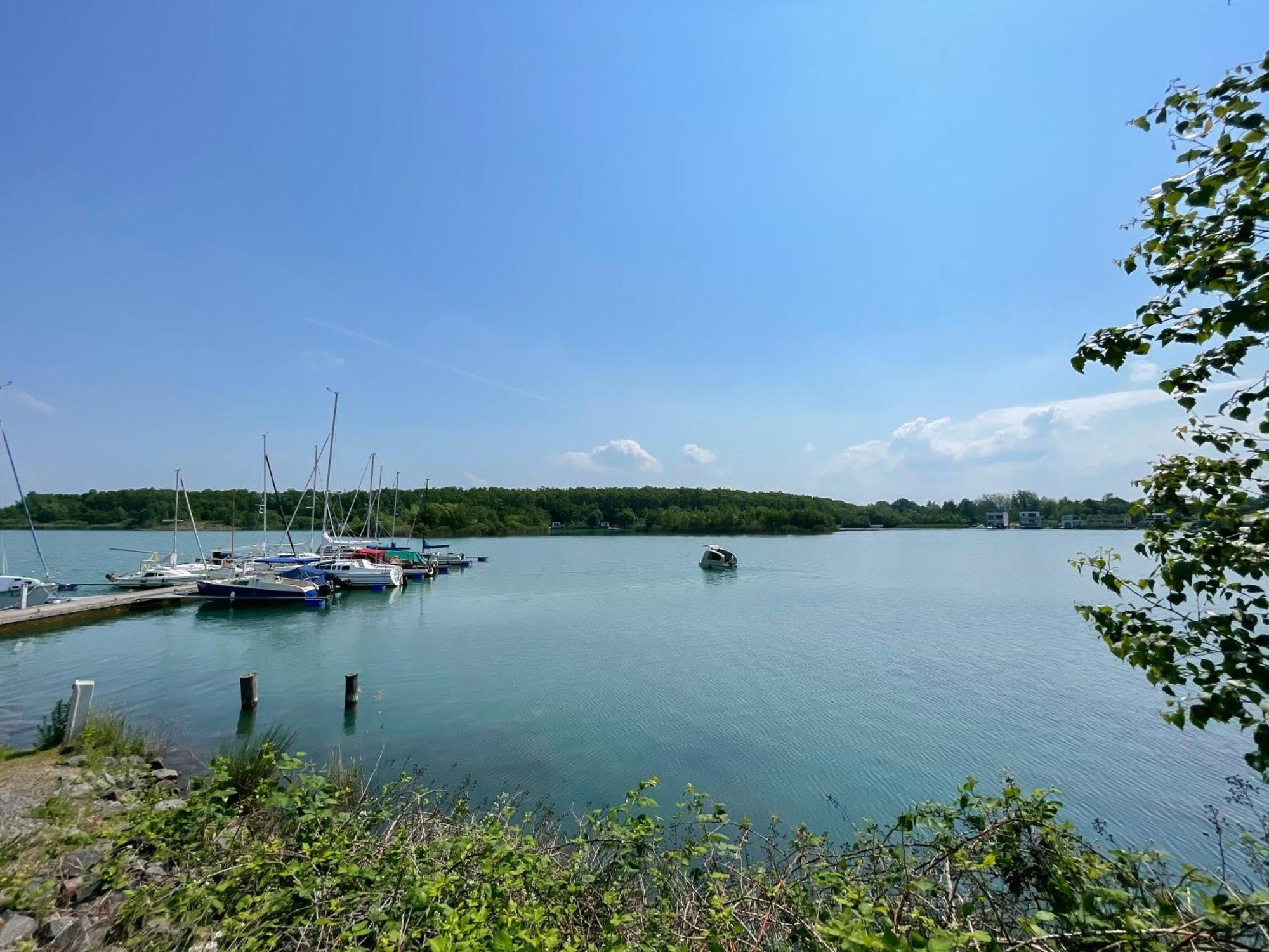 Haus Im Schilf 2 - Ferienwohnungen Am Hainer See Bei Leipzig Neukieritzsch Exterior foto